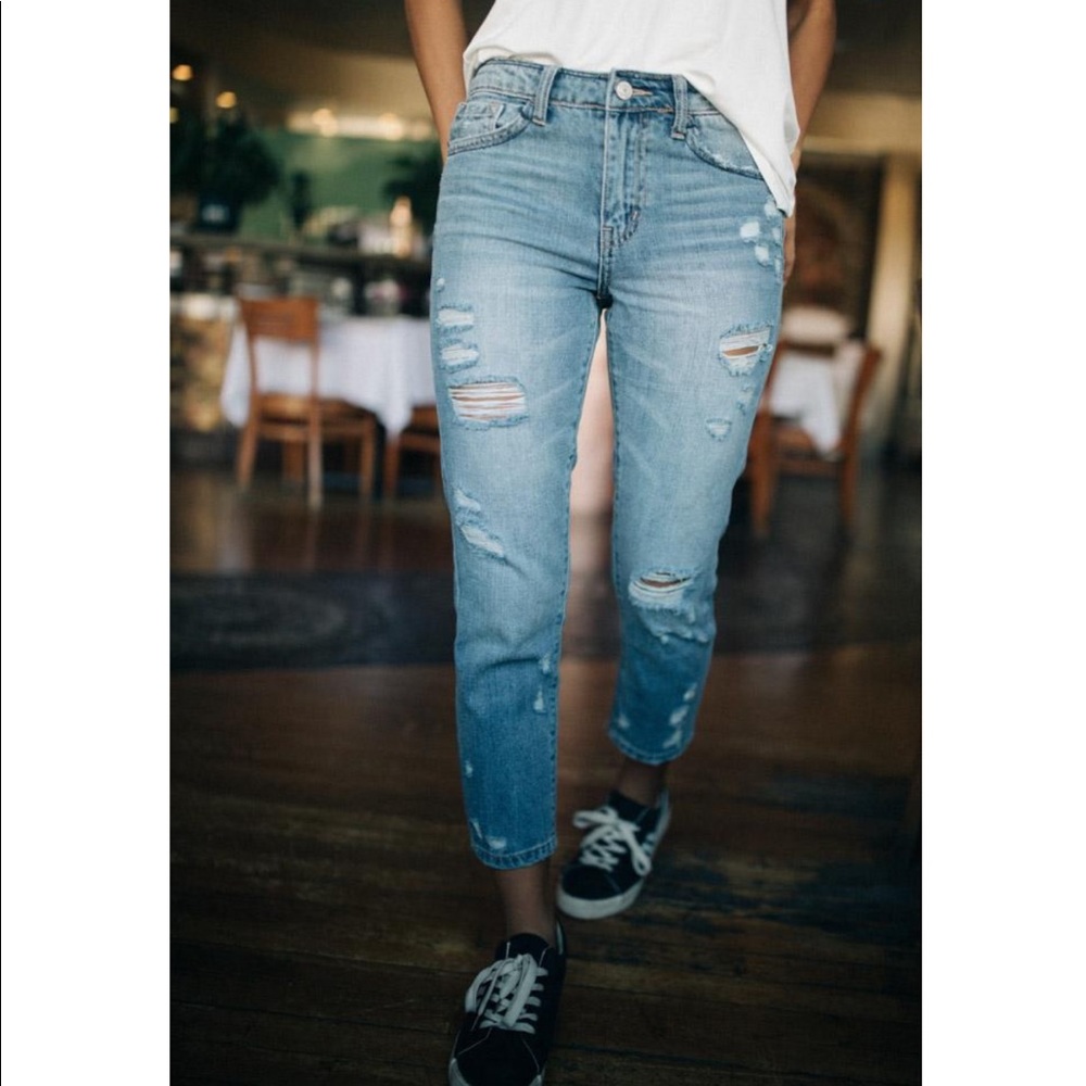 Vervet by Flying Money Boyfriend Jeans
